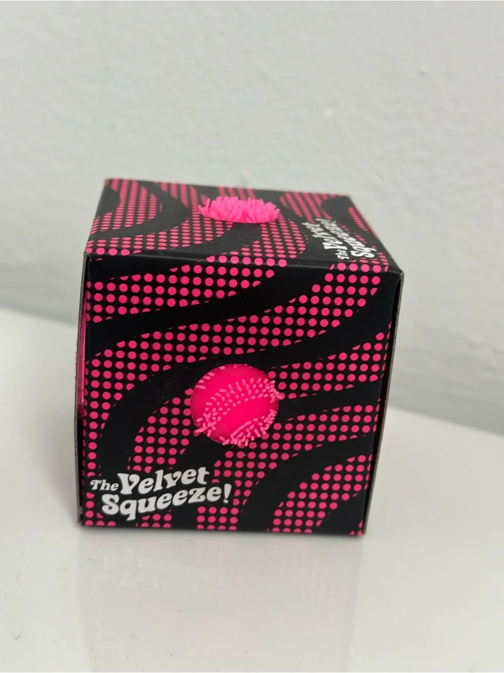 NeeDoh Fuzz Ball Wonder Waves - Bright Pink Sensory Toy